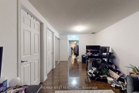 Photo 38 at 40 San Gabriele Place, Humber Summit, Toronto