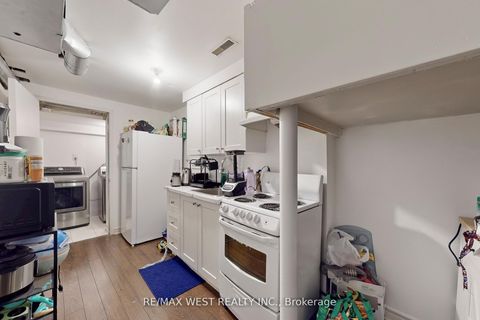 Photo 40 at 40 San Gabriele Place, Humber Summit, Toronto