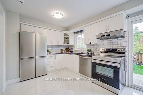 Photo 13 at 65 Rejane Crescent, Yorkhill, Vaughan