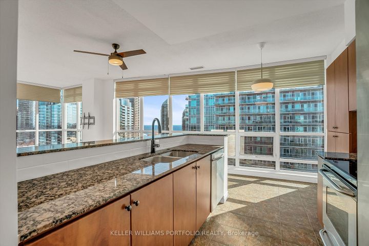 Photo 9 at PH7 - 185 Legion Road N, Mimico, Toronto