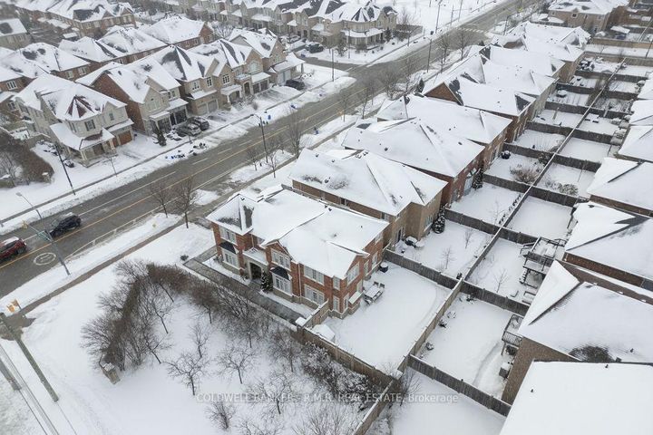 Photo 1 at 8 Valley Vista Drive, Patterson, Vaughan