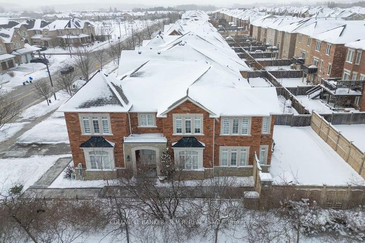 Photo 2 at 8 Valley Vista Drive, Patterson, Vaughan