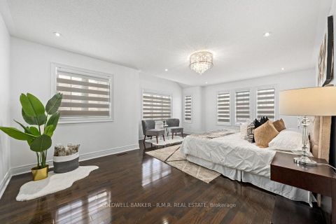 Photo 19 at 8 Valley Vista Drive, Patterson, Vaughan