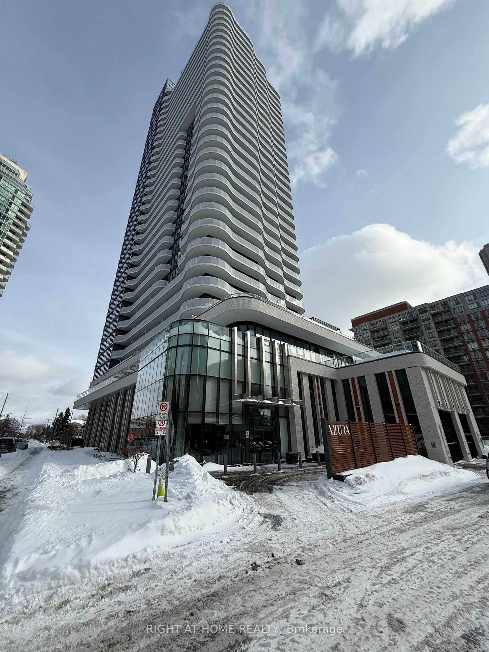 1811 - 15 Holmes Avenue, Willowdale East, Toronto 