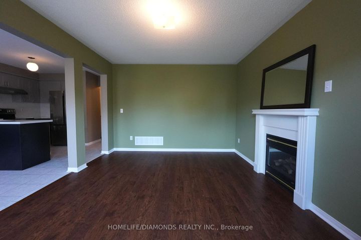 Photo 6 at 5267 BROOKWOOD Court, East Credit, Mississauga