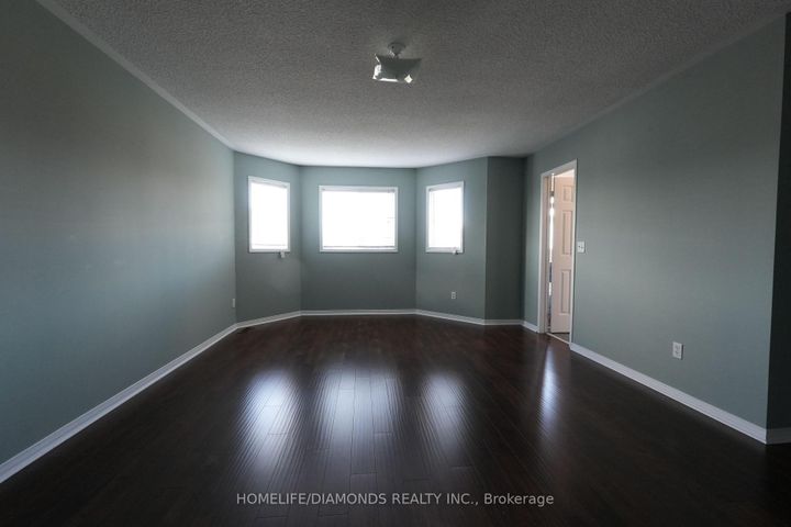 Photo 8 at 5267 BROOKWOOD Court, East Credit, Mississauga