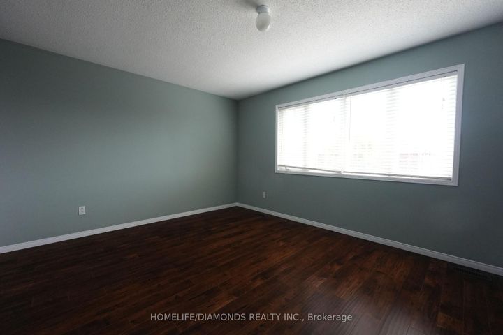 Photo 9 at 5267 BROOKWOOD Court, East Credit, Mississauga