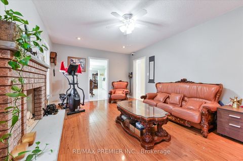 Photo 6 at 581 Wycliffe Avenue, Islington Woods, Vaughan