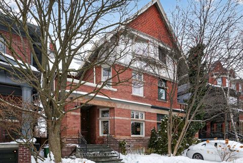 Photo 1 at 46 Admiral Road, Annex, Toronto