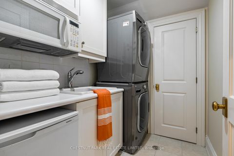 Photo 34 at 46 Admiral Road, Annex, Toronto