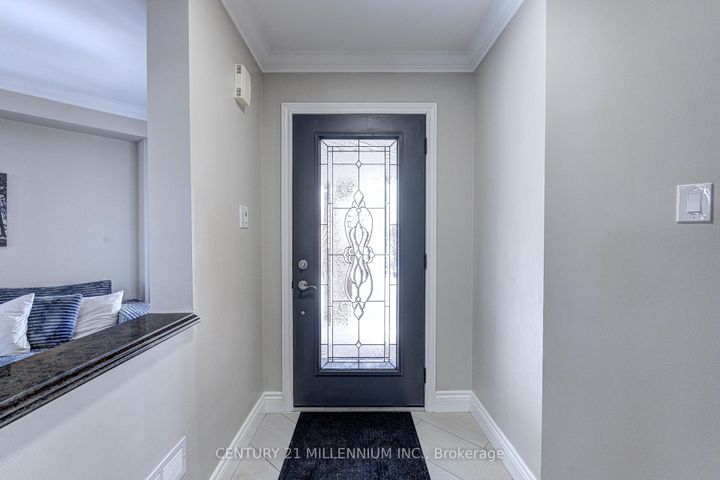 Photo 5 at 88 Eaton Street, Georgetown, Halton Hills