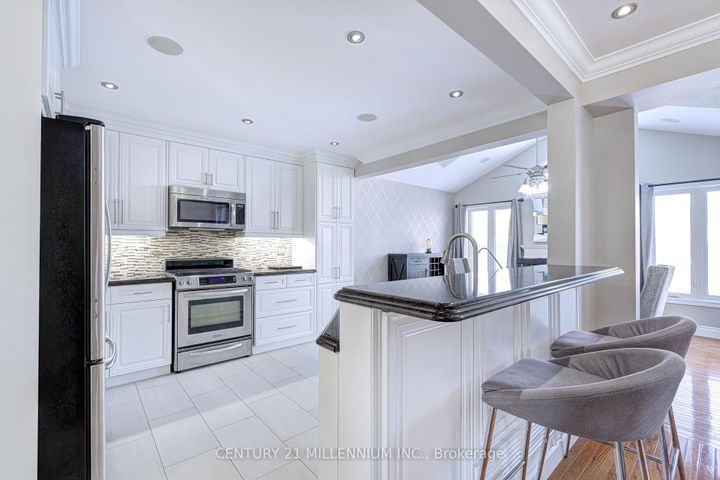 Photo 21 at 88 Eaton Street, Georgetown, Halton Hills