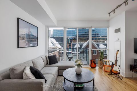 Photo 4 at 416 - 560 Front Street W, Waterfront Communities C1, Toronto