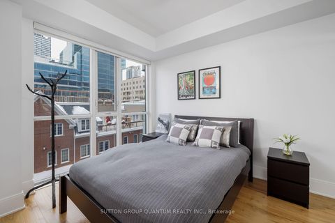 Photo 15 at 416 - 560 Front Street W, Waterfront Communities C1, Toronto