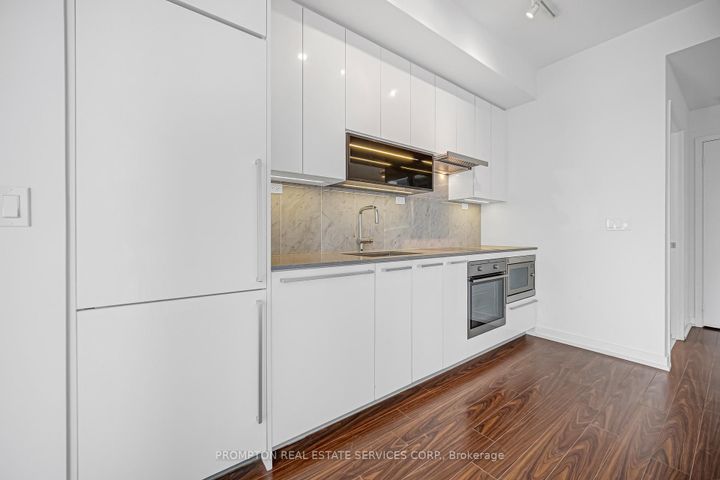 Photo 7 at 2507 - 115 McMahon Drive, Bayview Village, Toronto