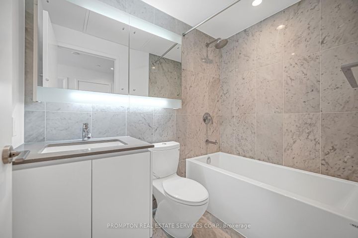 Photo 9 at 2507 - 115 McMahon Drive, Bayview Village, Toronto
