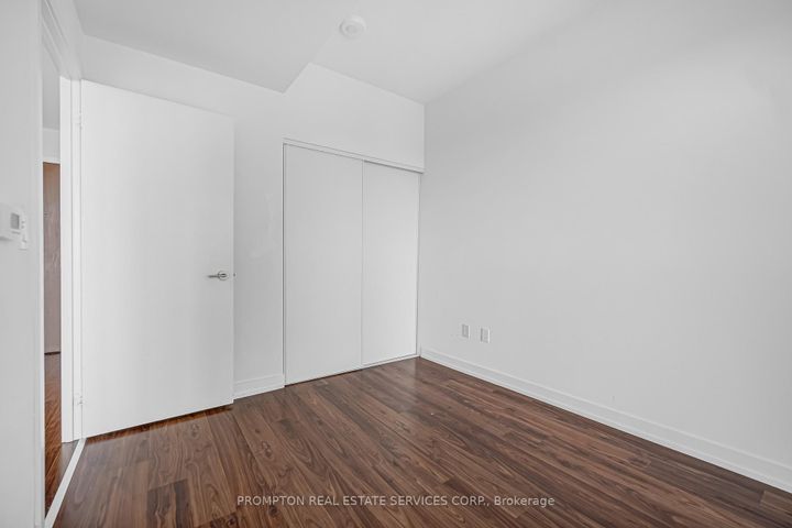 Photo 16 at 2507 - 115 McMahon Drive, Bayview Village, Toronto