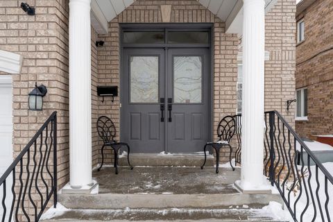 Photo 3 at 91A Regent Road, CFB, Toronto