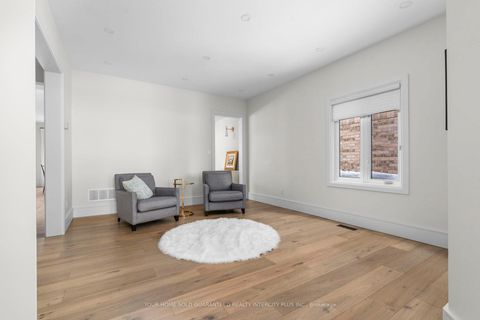 Photo 6 at 91A Regent Road, CFB, Toronto