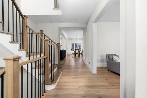 Photo 7 at 91A Regent Road, CFB, Toronto