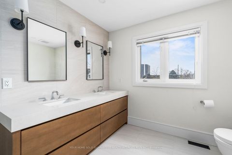 Photo 20 at 91A Regent Road, CFB, Toronto