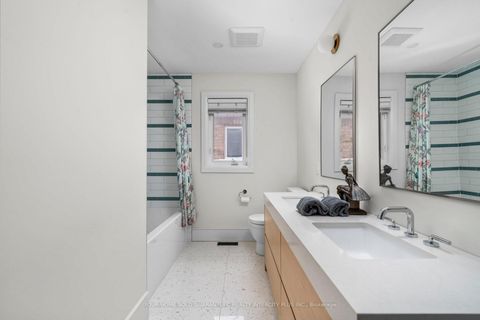 Photo 22 at 91A Regent Road, CFB, Toronto