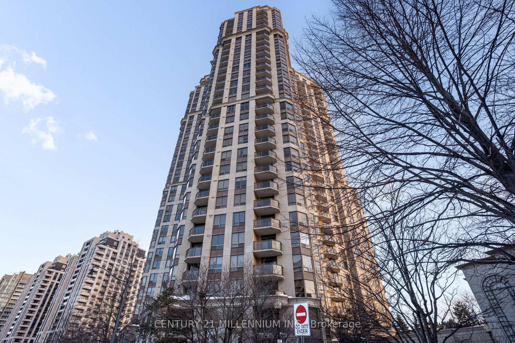 1215 - 80 Harrison Garden Boulevard, Willowdale East, Toronto by Loree Meneguzzi Real Estate 1215 - 80 Harrison Garden Boulevard, Willowdale East, Toronto