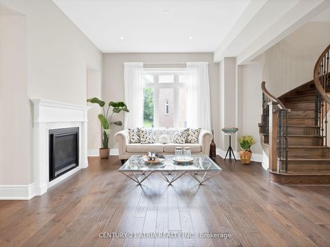 Photo 6 at 12 Macdonald Court, Oak Ridges Lake Wilcox, Richmond Hill