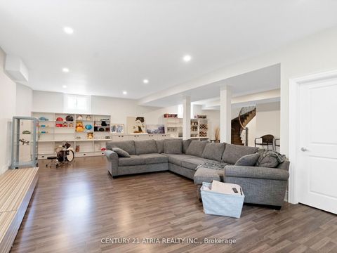 Photo 31 at 12 Macdonald Court, Oak Ridges Lake Wilcox, Richmond Hill