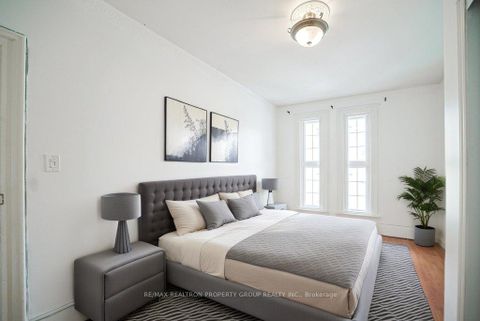 Photo 21 at 141 Gerrard Street E, Moss Park, Toronto