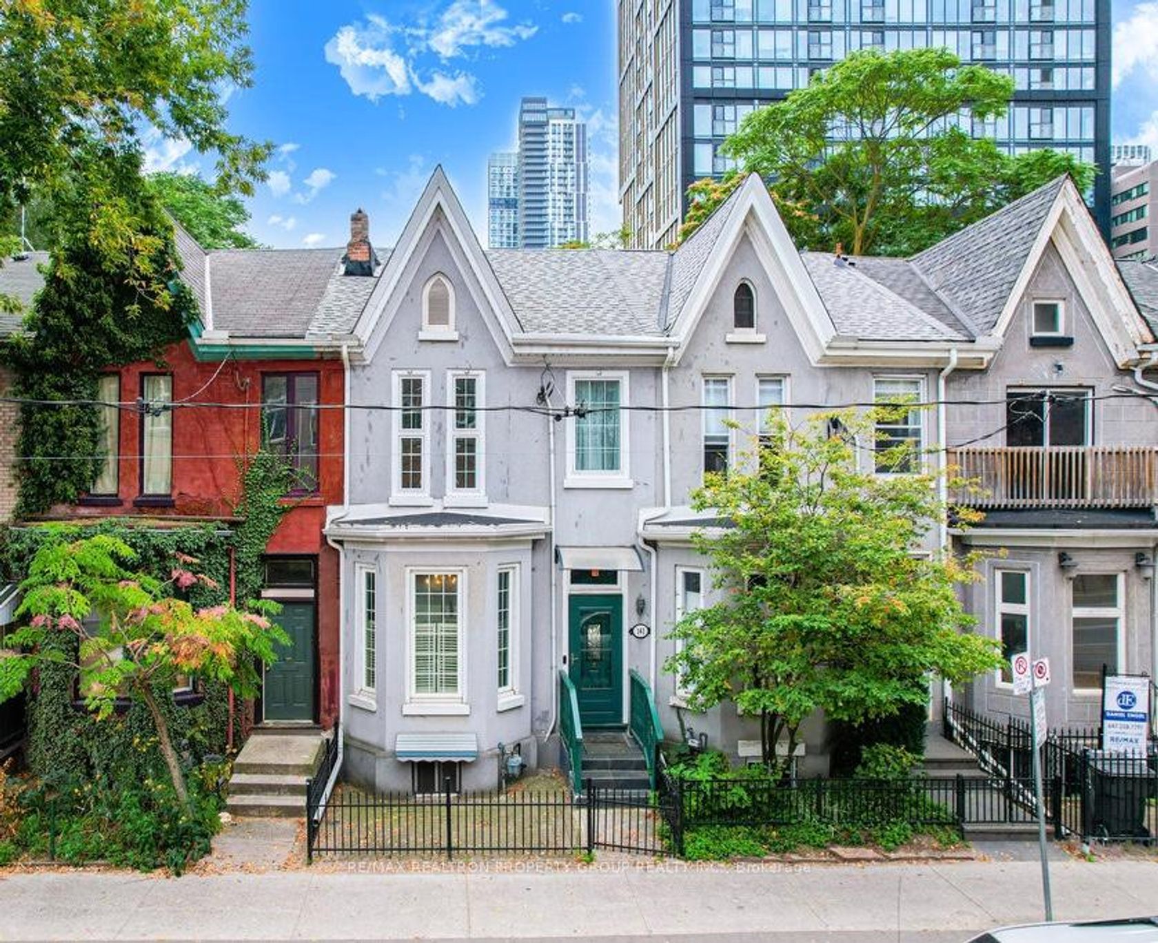 141 Gerrard Street E, Moss Park, Toronto 