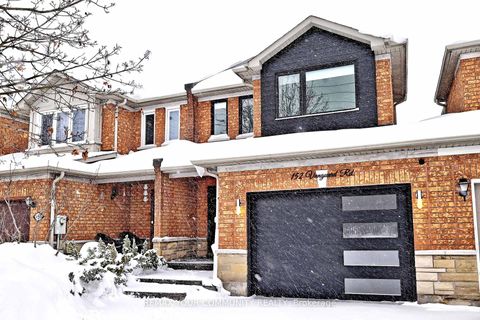Photo 1 at 152 Vanguard Road W, Patterson, Vaughan