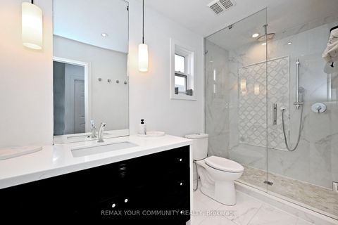 Photo 33 at 152 Vanguard Road W, Patterson, Vaughan