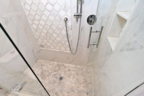 Photo 35 at 152 Vanguard Road W, Patterson, Vaughan