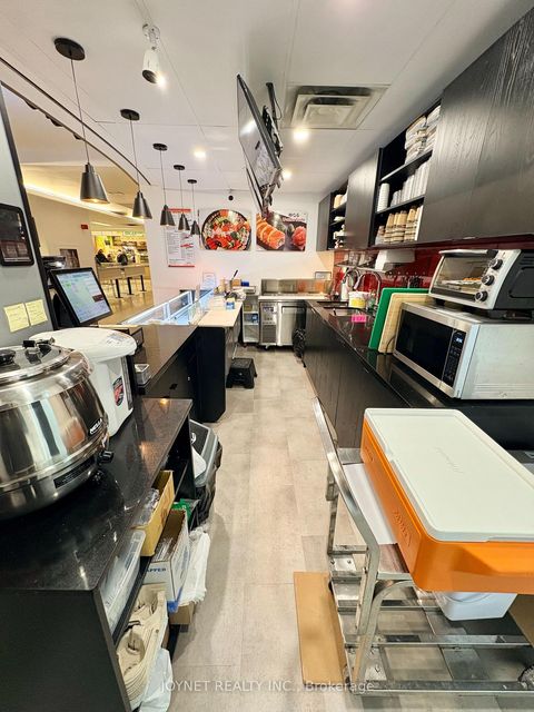 Photo 1 at 399 Bathurst Street, Chinatown, Toronto