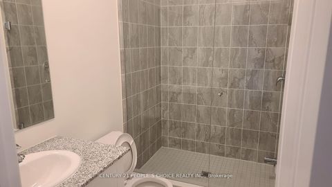 Photo 10 at 161 Blick Crescent, Bayview Northeast, Aurora