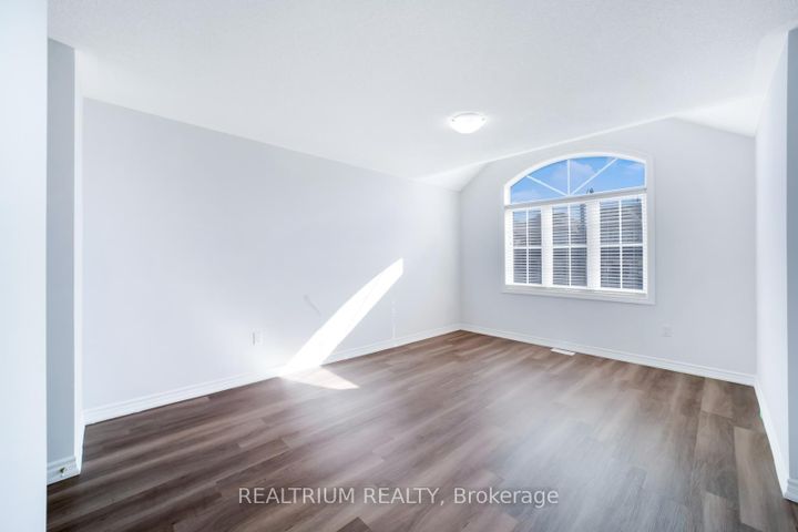 Photo 27 at 22 Clockwork Drive, Northwest Brampton, Brampton