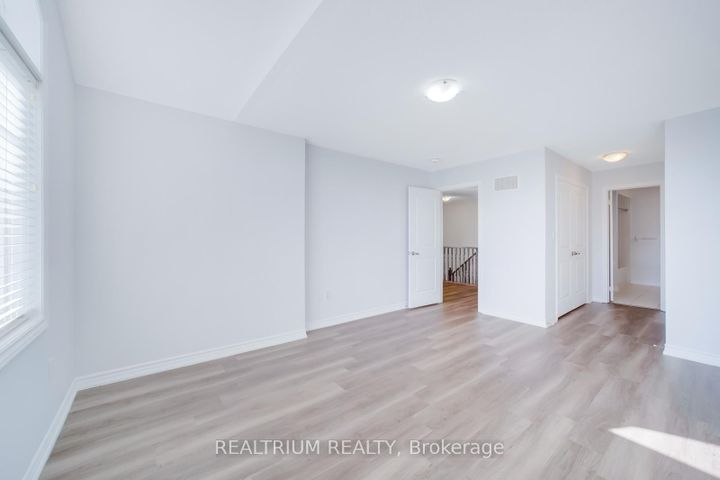 Photo 28 at 22 Clockwork Drive, Northwest Brampton, Brampton