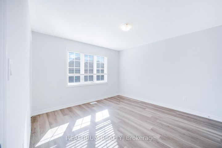 Photo 32 at 22 Clockwork Drive, Northwest Brampton, Brampton