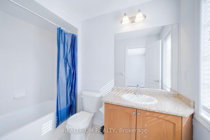 Photo 34 at 22 Clockwork Drive, Northwest Brampton, Brampton