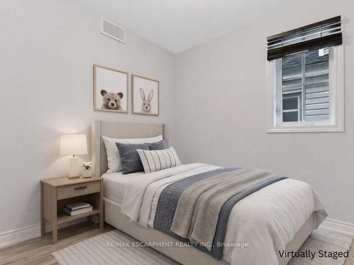 Photo 14 at 54 Craigmiller Avenue, Crown Point, Hamilton