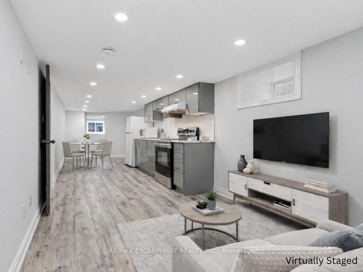 Photo 23 at 54 Craigmiller Avenue, Crown Point, Hamilton