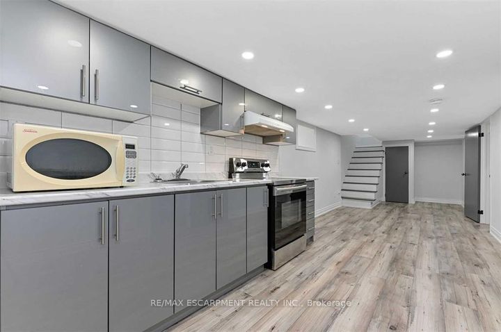 Photo 25 at 54 Craigmiller Avenue, Crown Point, Hamilton