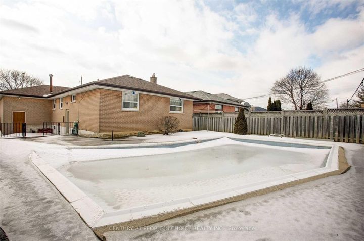 Photo 11 at 329 Jeffcoat Drive, Clairville, Toronto