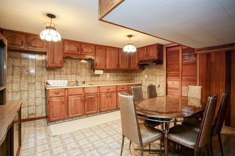 Photo 4 at 329 Jeffcoat Drive, Clairville, Toronto