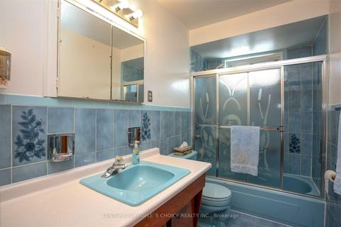 Photo 7 at 329 Jeffcoat Drive, Clairville, Toronto