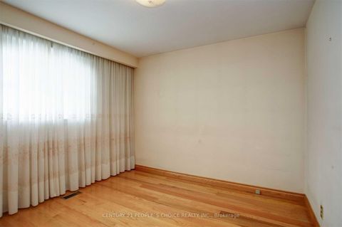 Photo 10 at 329 Jeffcoat Drive, Clairville, Toronto