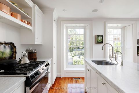 Photo 13 at TH6 - 94 Crescent Road, Moore Park, Toronto