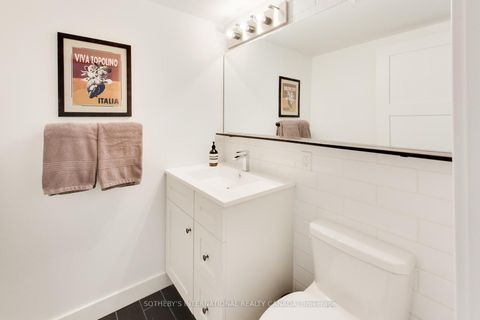 Photo 8 at 312 - 954 King Street W, Niagara, Toronto