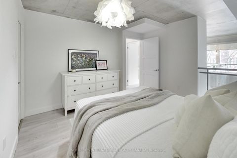 Photo 11 at 312 - 954 King Street W, Niagara, Toronto